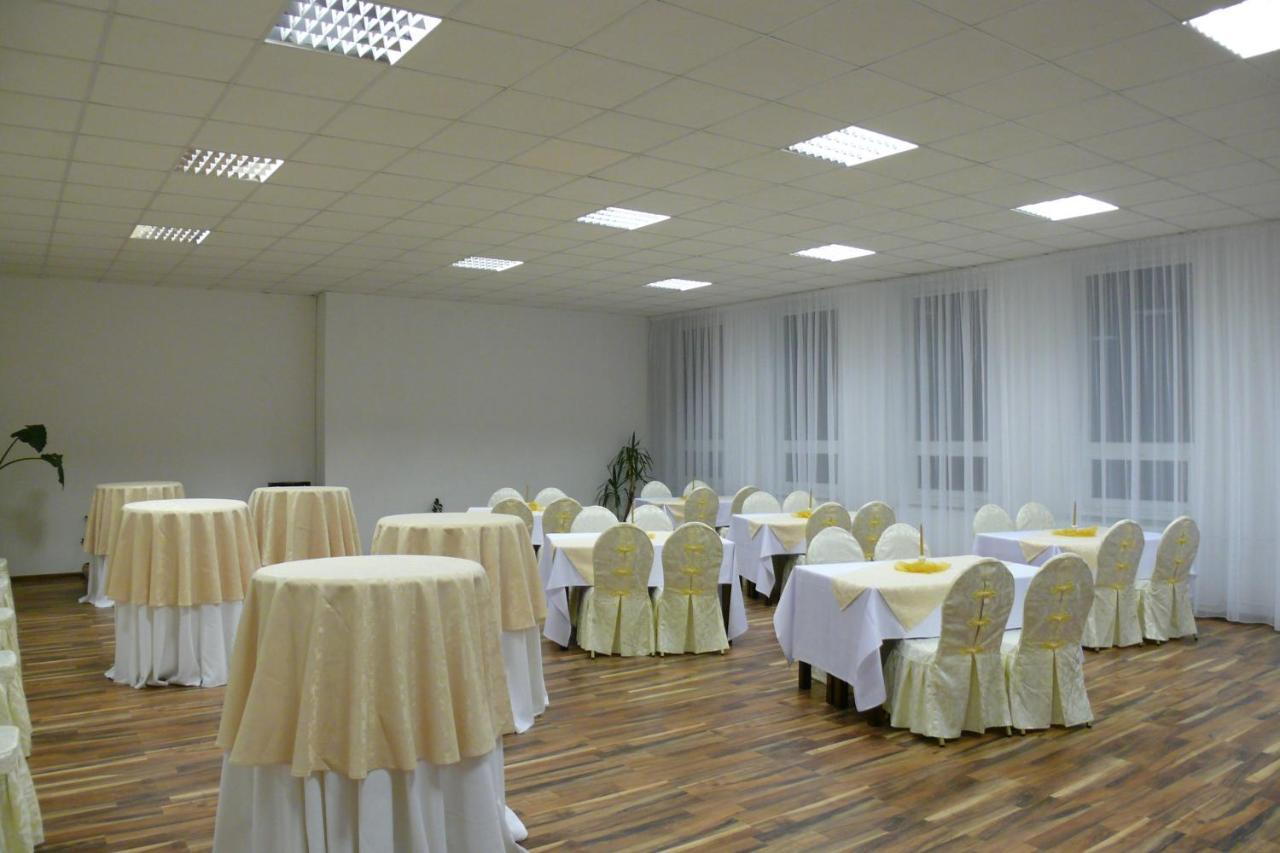 Svatojansky Kastiel Hotel Liptovsky Jan Bagian luar foto
