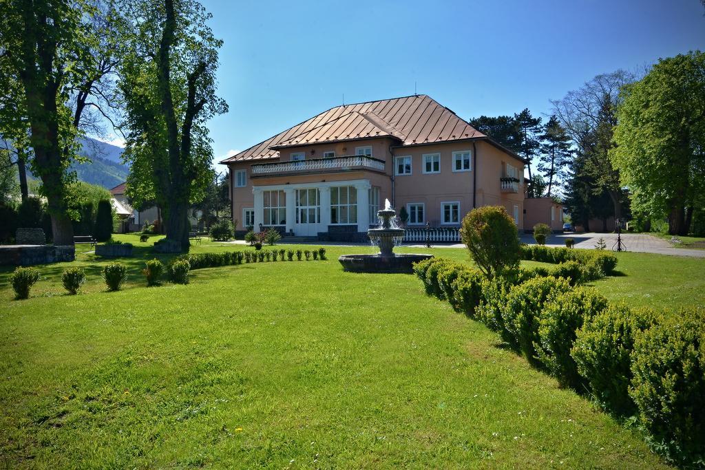 Svatojansky Kastiel Hotel Liptovsky Jan Bagian luar foto
