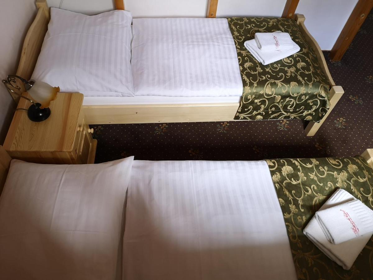 Svatojansky Kastiel Hotel Liptovsky Jan Bagian luar foto